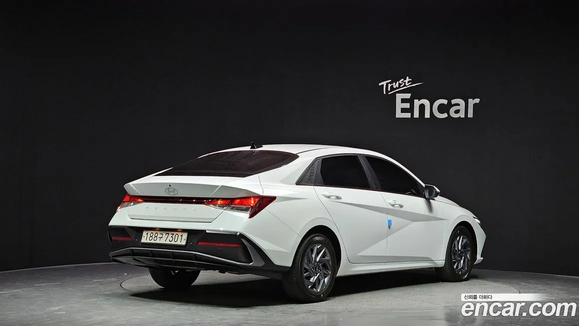 Hyundai AVANTE — фото 3
