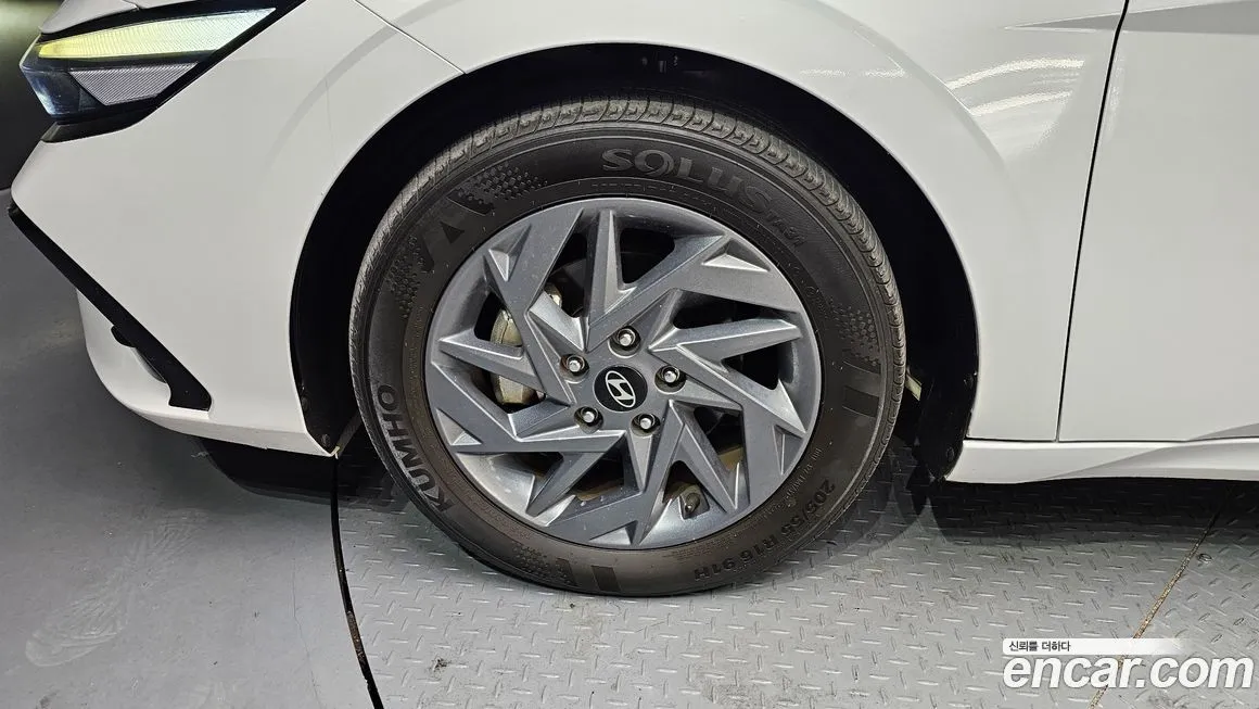 Hyundai AVANTE — фото 4