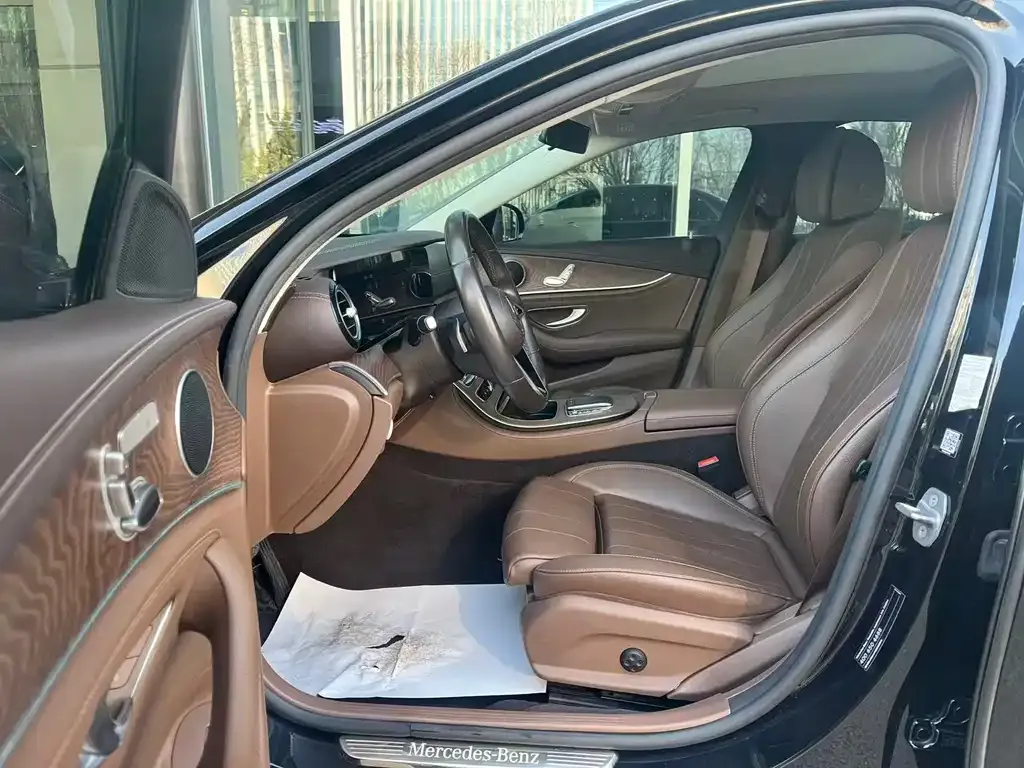 Mercedes-Benz E-Class 2021 из CN, фото 4