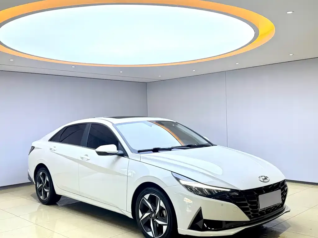 Hyundai Elantra 2022 из CN, фото 2