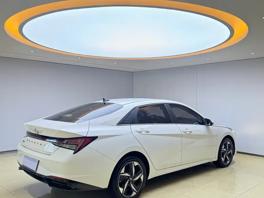 Hyundai Elantra 2022 из CN, фото 7