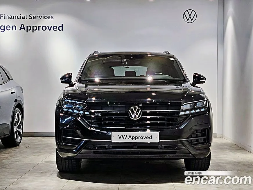 Volkswagen Touareg 2023 из KR, фото 2