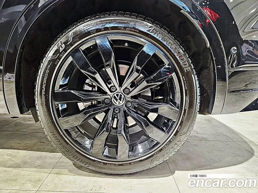 Volkswagen Touareg 2023 из KR, фото 6