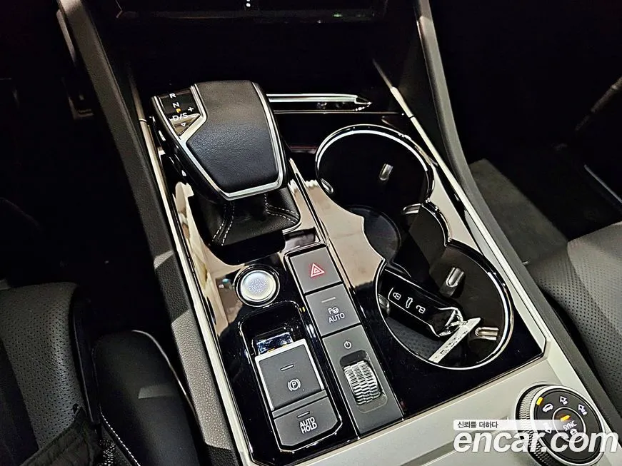 Volkswagen Touareg 2023 из KR, фото 7