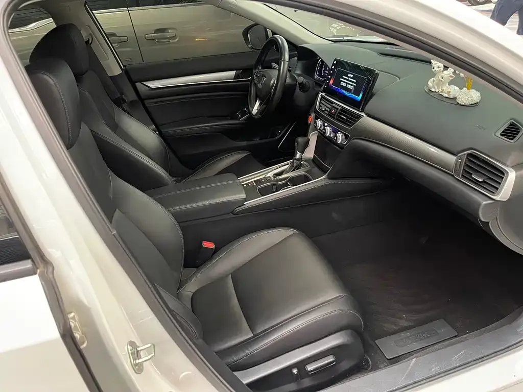 Honda Accord 2023 из CN, фото 10