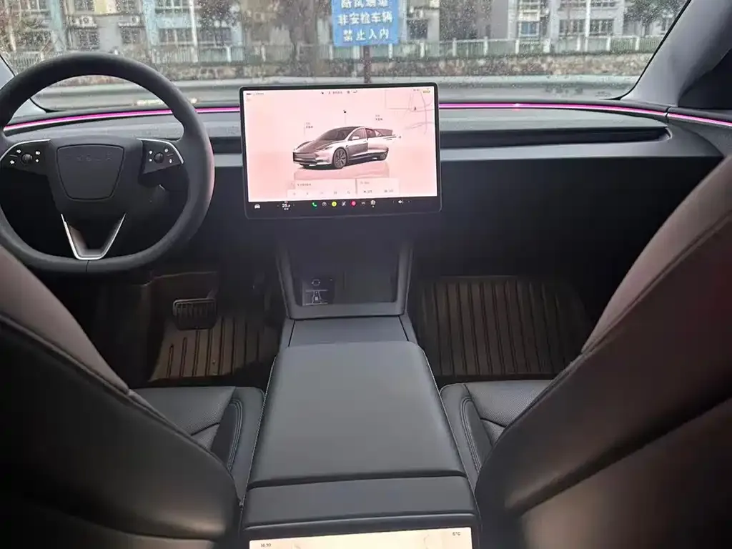 Tesla Model 3 — фото 7