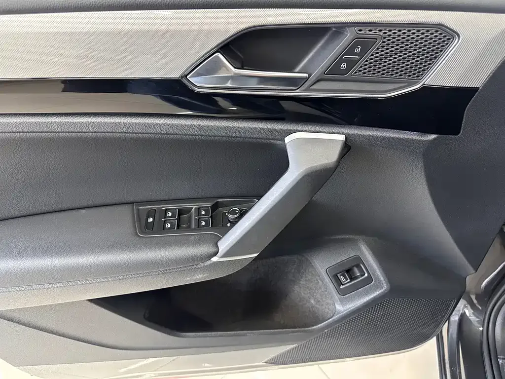 Volkswagen Tayron 2022 из CN, фото 8