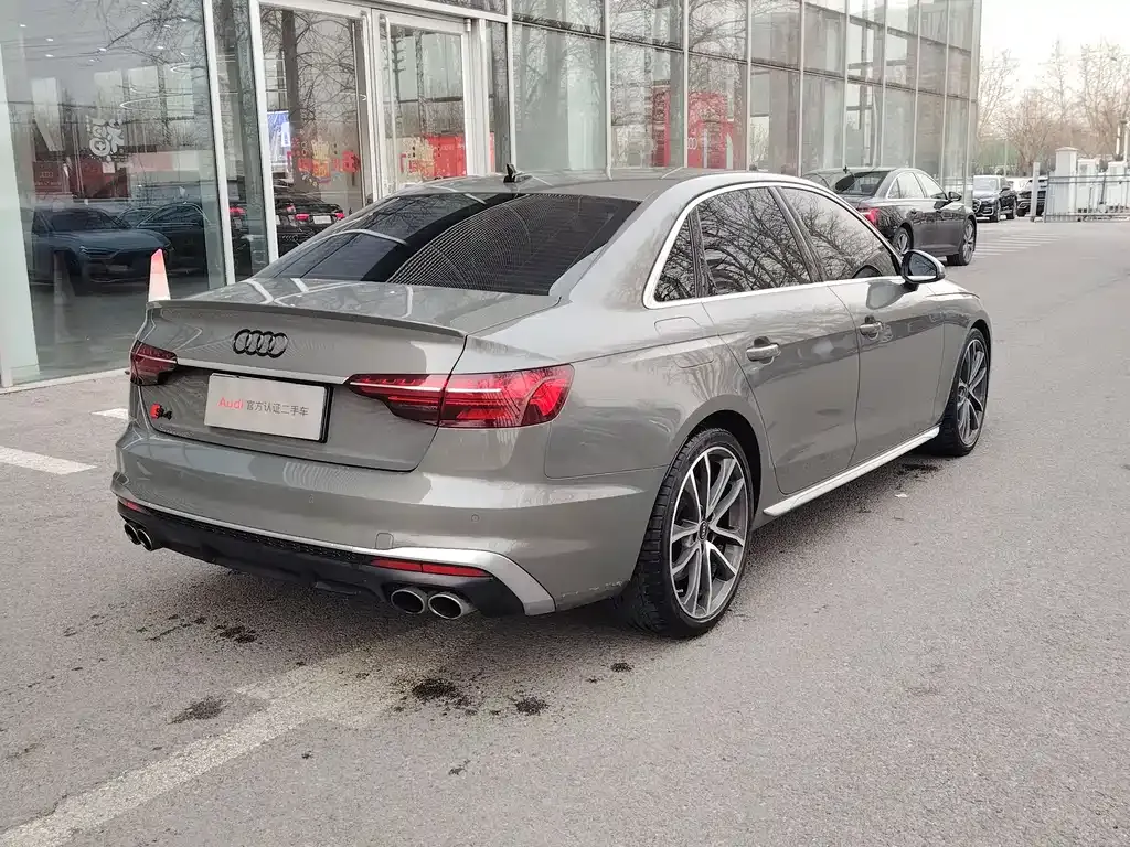 Audi S4 2023 из CN, фото 8