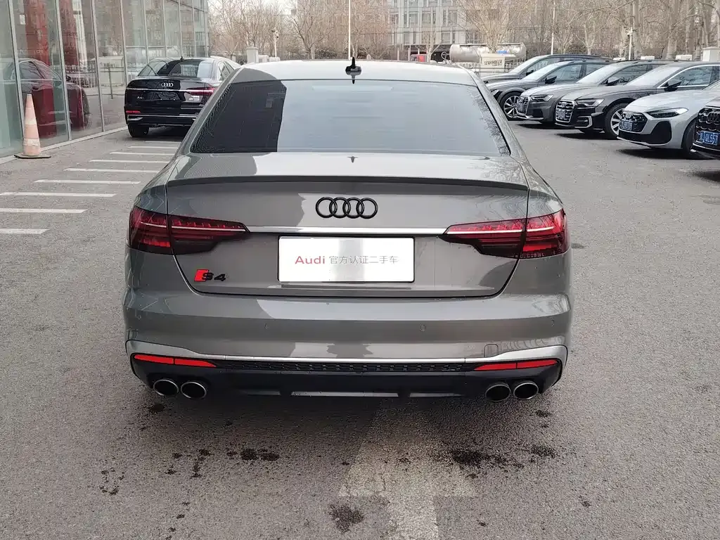 Audi S4 2023 из CN, фото 4