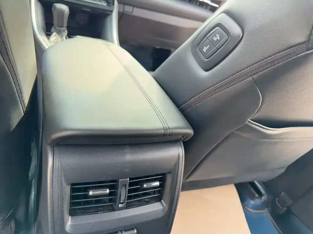 Toyota Avalon 2021 из CN, фото 7