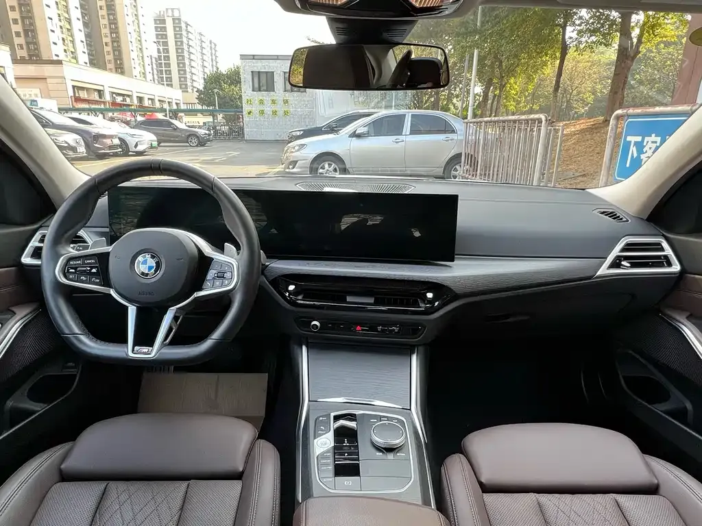 BMW 3 Series 2024 из CN, фото 7