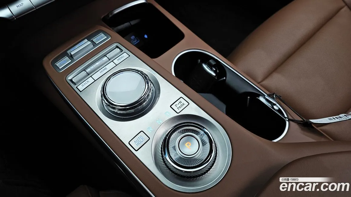 Genesis GV70 — фото 10