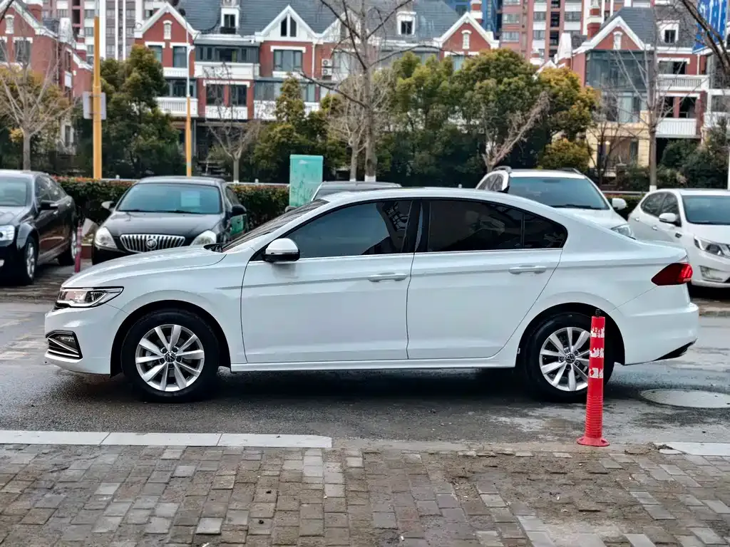Volkswagen Bora 2022 из CN, фото 5