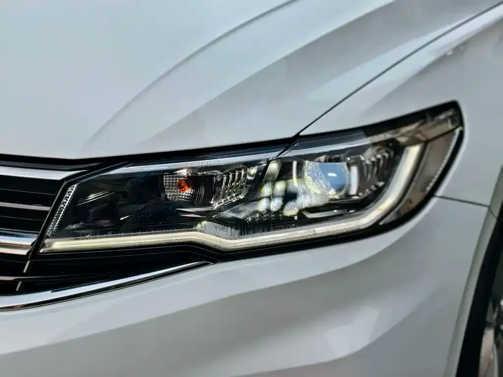 Volkswagen Bora 2022 из CN, фото 10