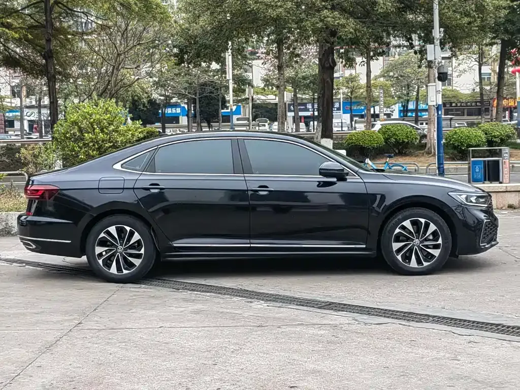Volkswagen Passat 2021 из CN, фото 8