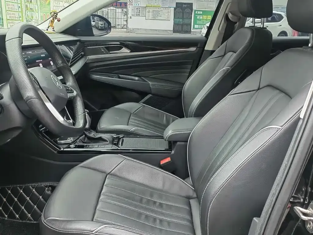 Volkswagen Passat 2021 из CN, фото 3
