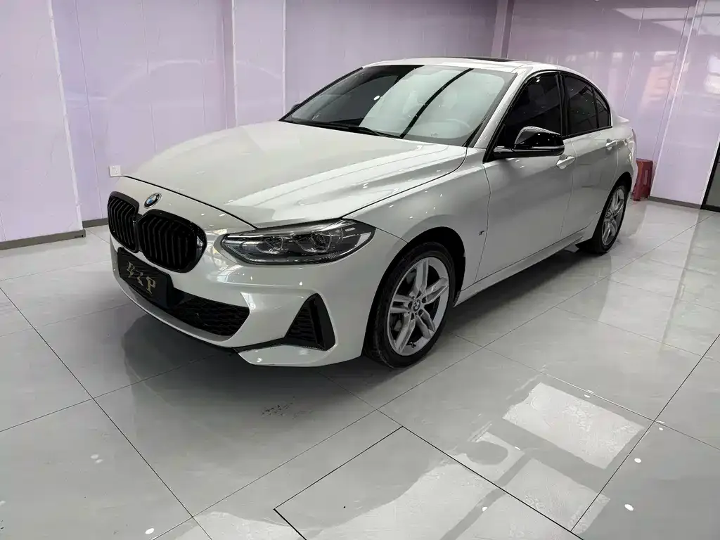 BMW 1 Series — фото 1