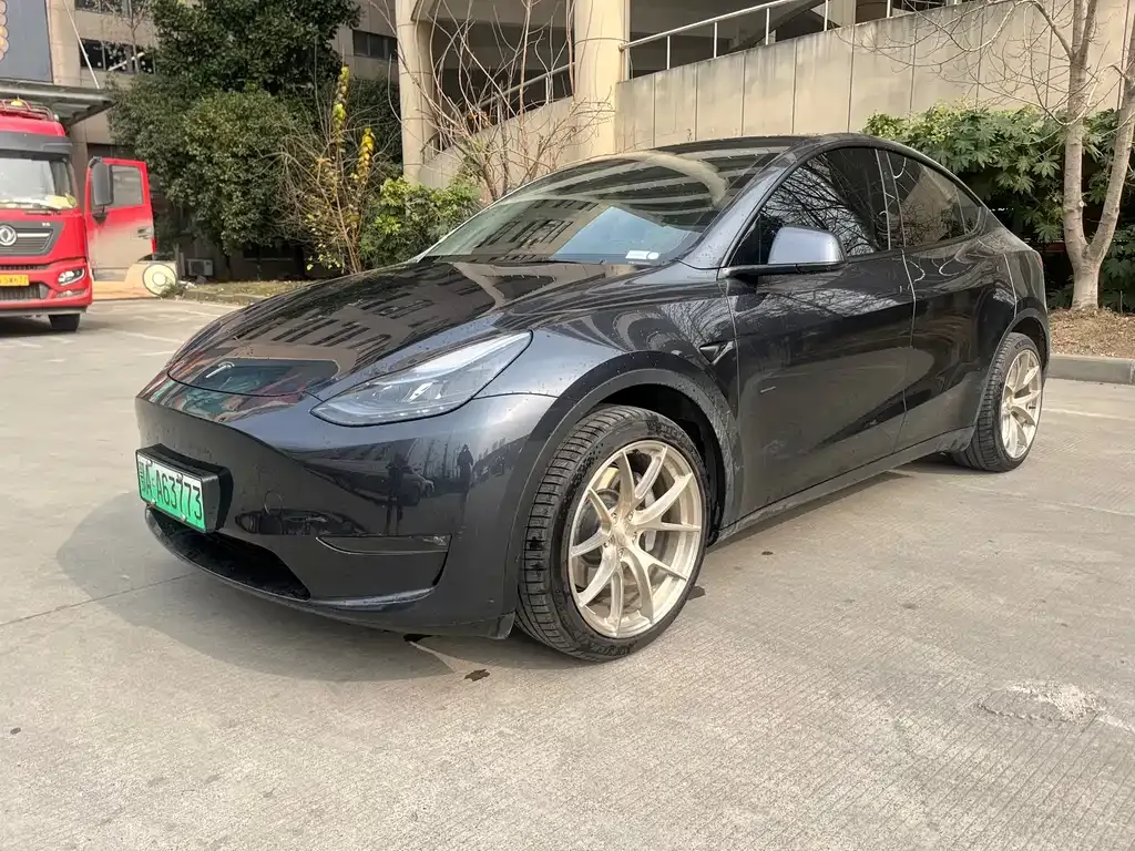 Tesla Model Y 2024 из CN, фото 1