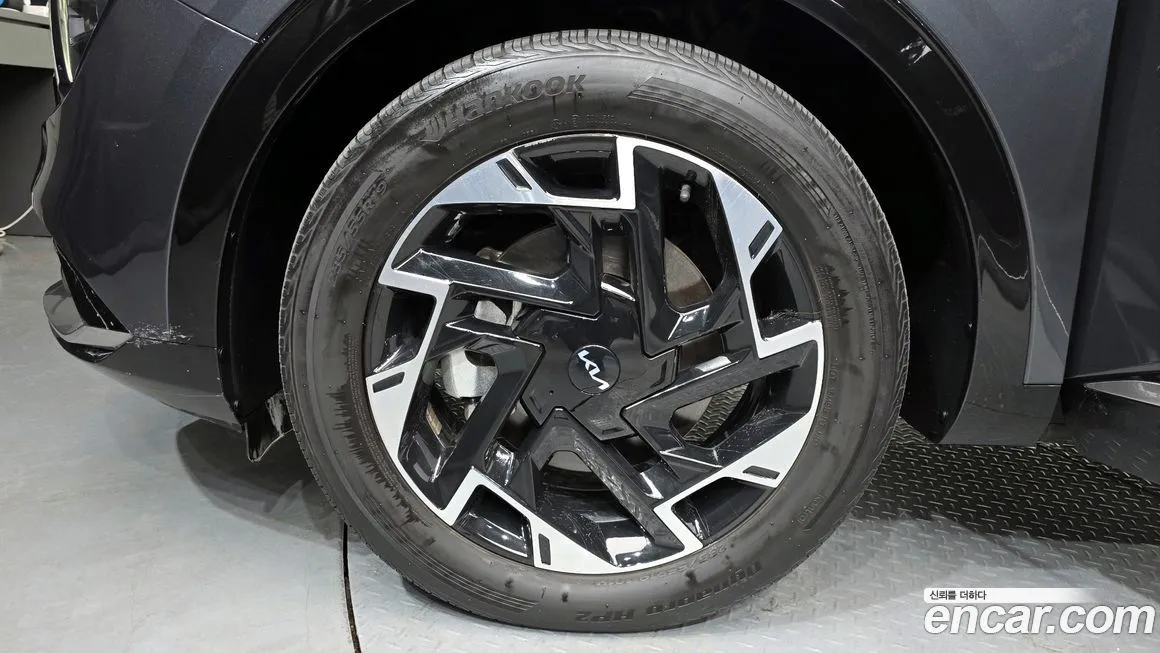 Kia Sportage — фото 10