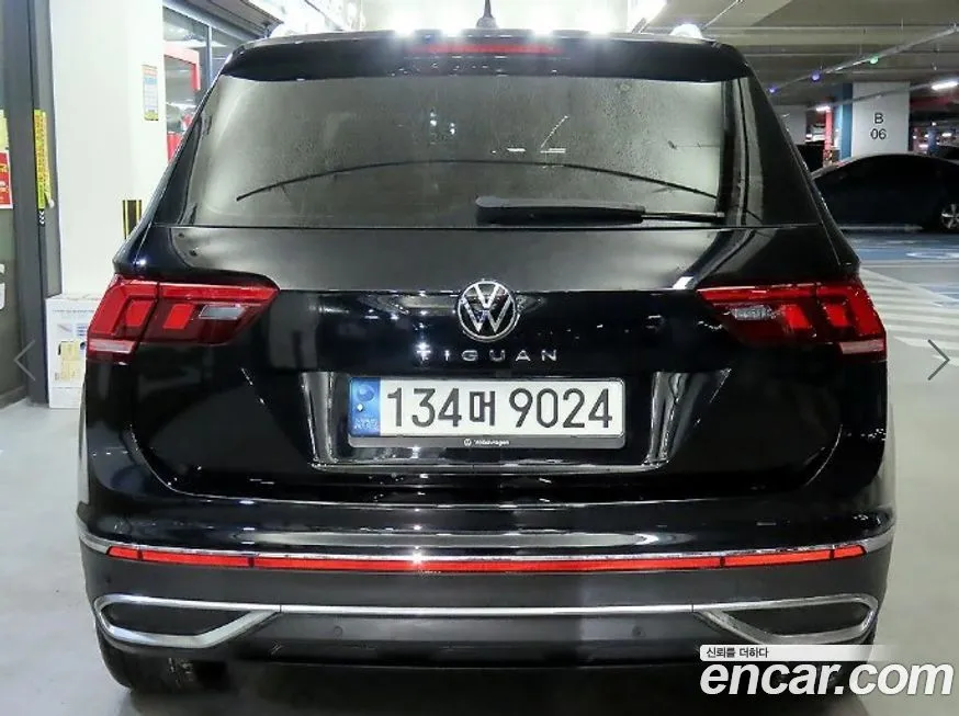 Volkswagen Tiguan — фото 8