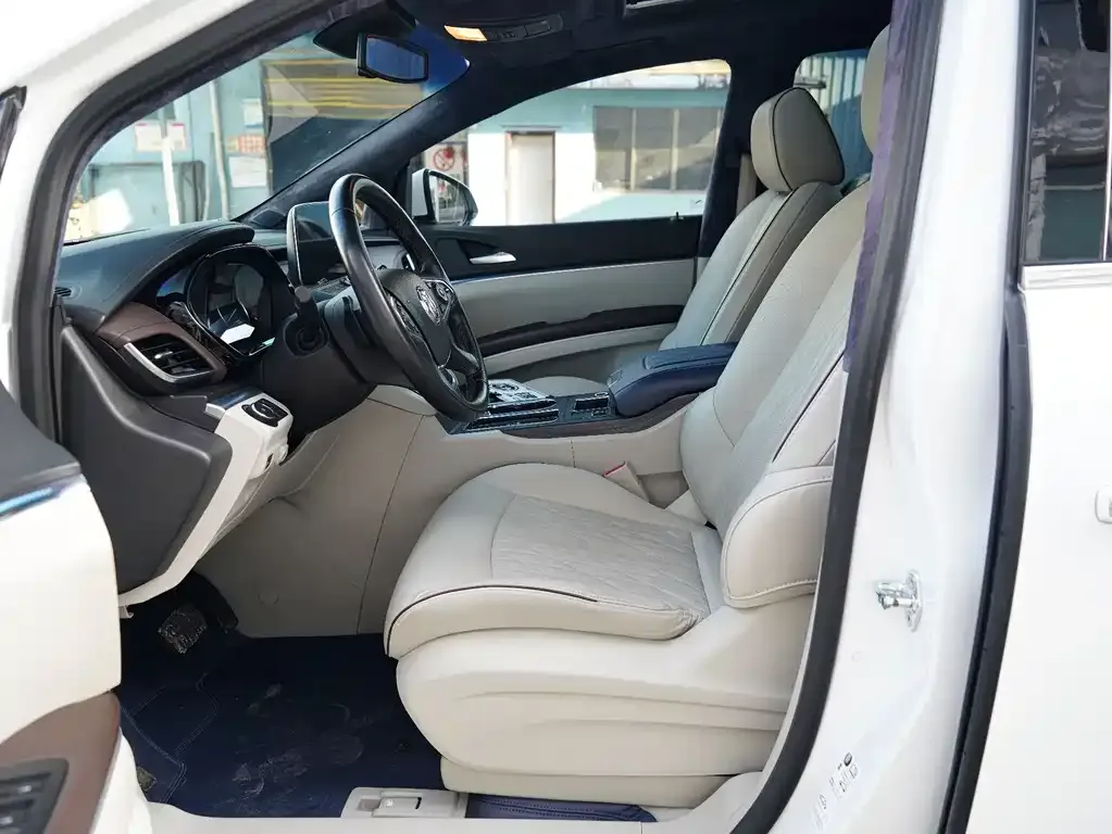 Buick GL8 2022 из CN, фото 9