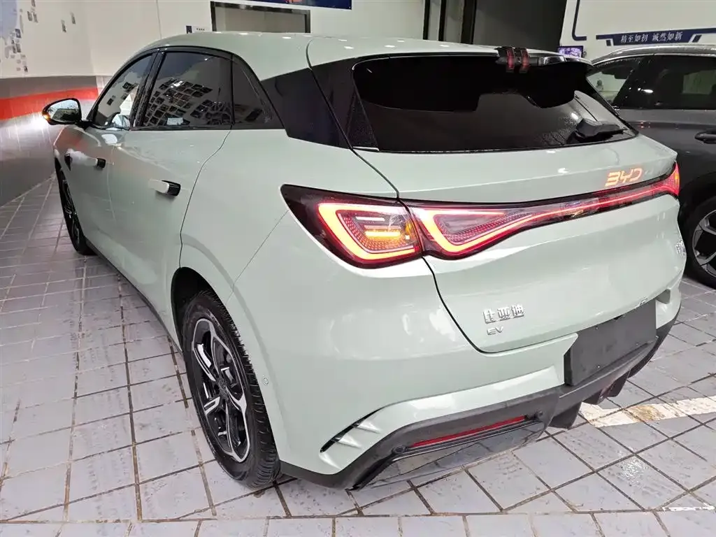 BYD Seal 06GT 2025 из CN, фото 10