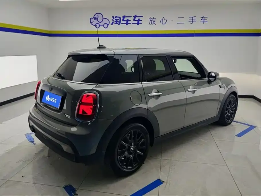 MINI Cooper (3-door) 2021 из CN, фото 3