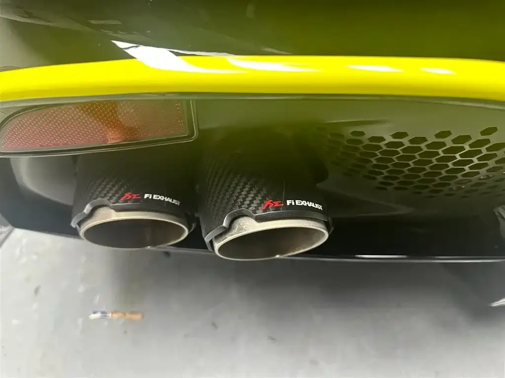 Aston Martin V8 Vantage 2022 из CN, фото 5