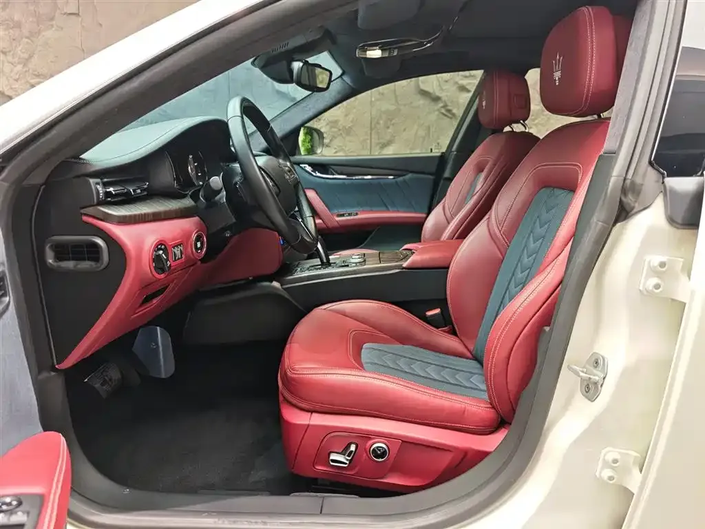 Maserati Quattroporte 2022 из CN, фото 5