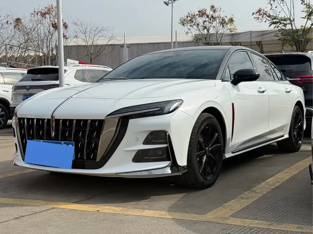 Hongqi H6 — фото 1