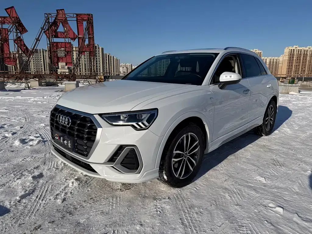 Audi Q3 2022 из CN, фото 1