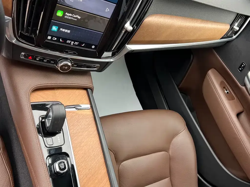 Volvo S90 2023 из CN, фото 6