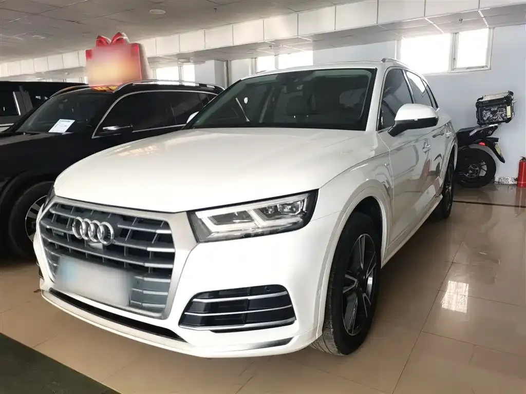 Audi Q5L 2021 из CN, фото 8