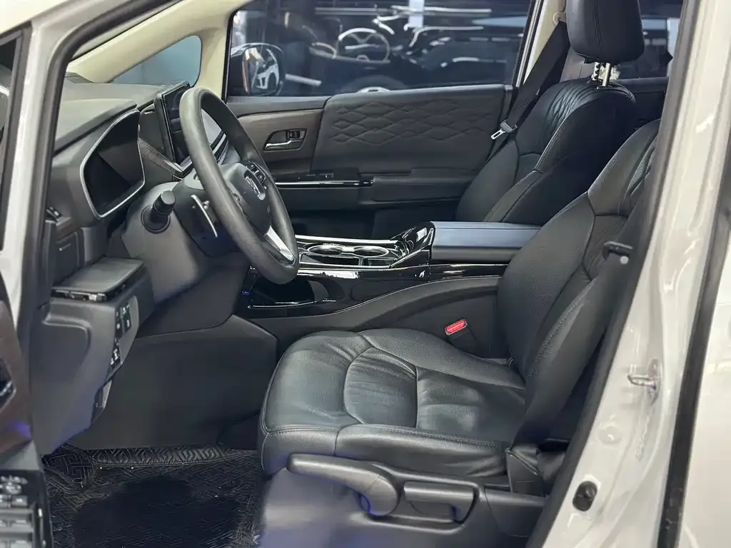 Honda Odyssey 2023 из CN, фото 6