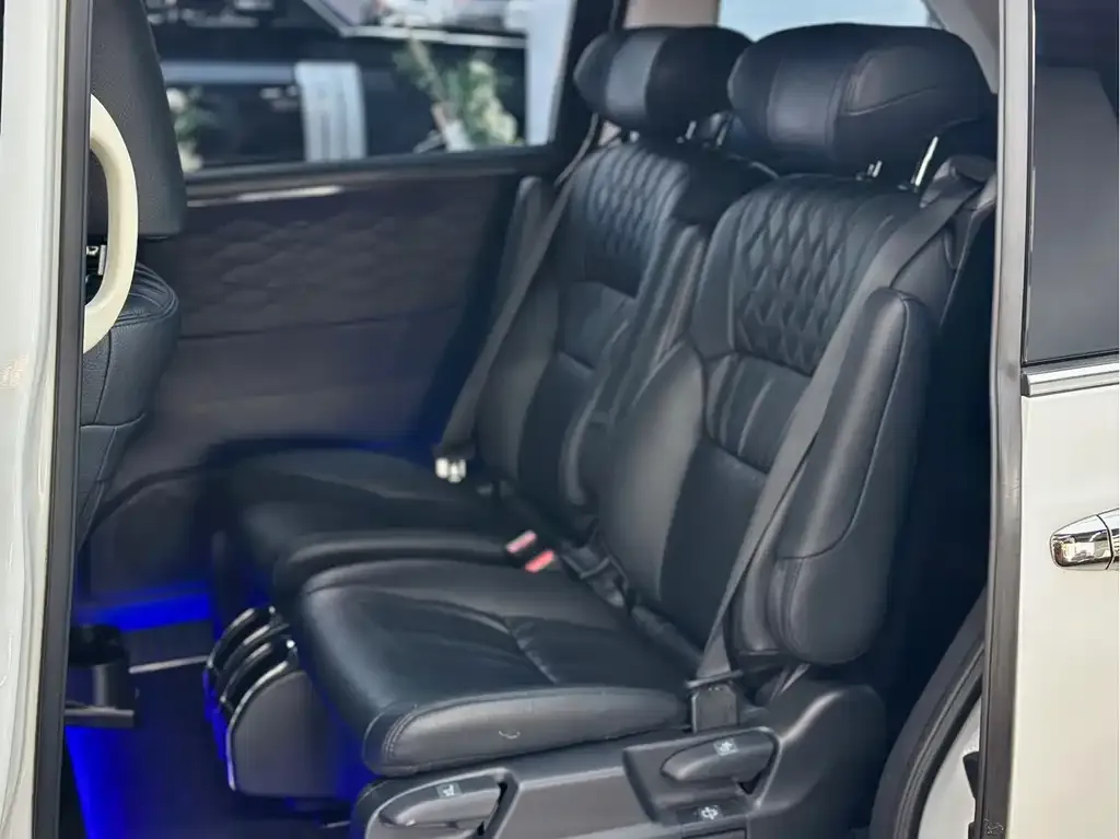 Honda Odyssey 2023 из CN, фото 5