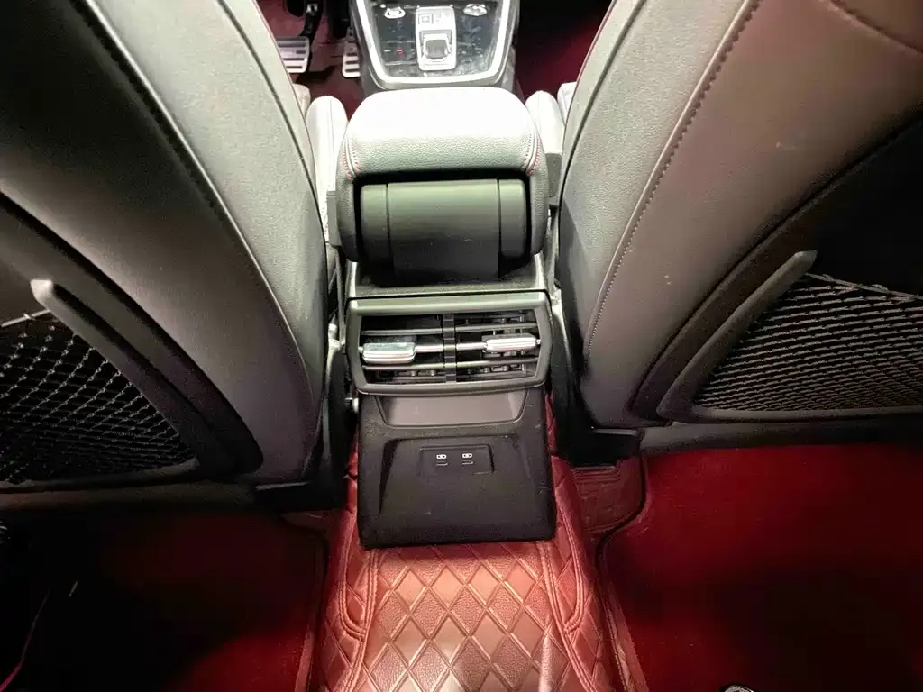 Audi A3 2023 из CN, фото 7