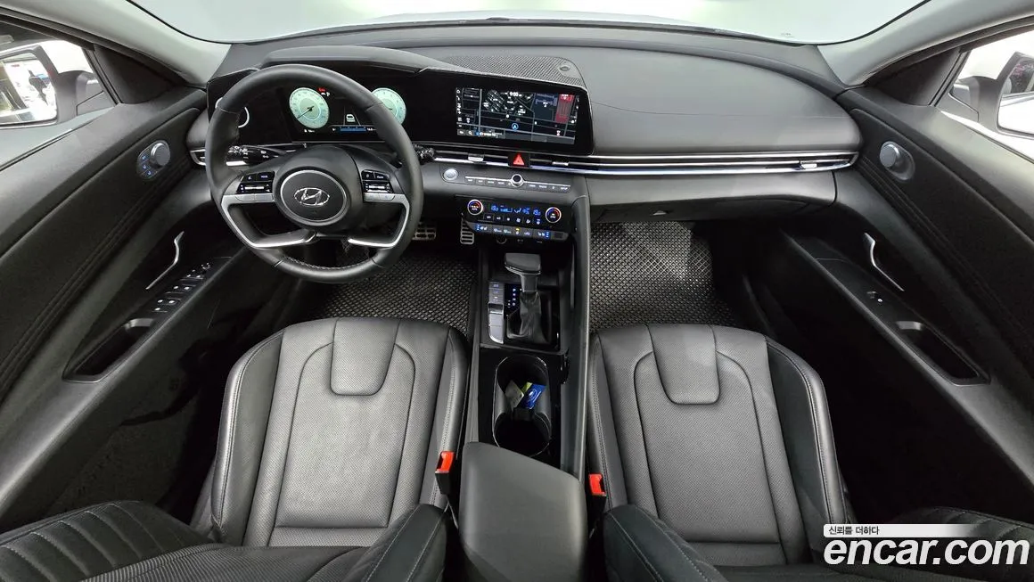 Hyundai AVANTE — фото 2