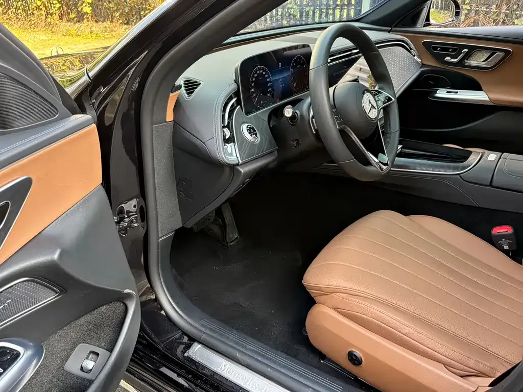 Mercedes-Benz E-Class 2024 из CN, фото 10