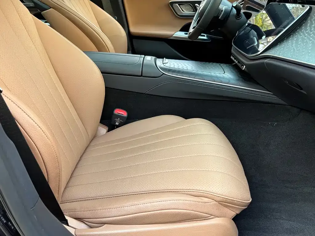 Mercedes-Benz E-Class 2024 из CN, фото 2