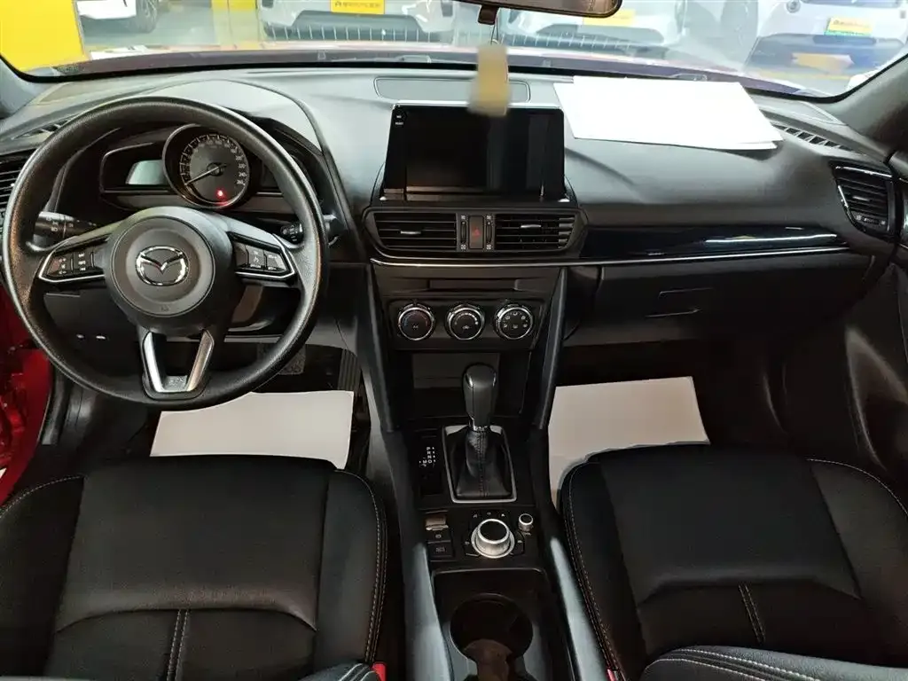 Mazda CX-4 — фото 10