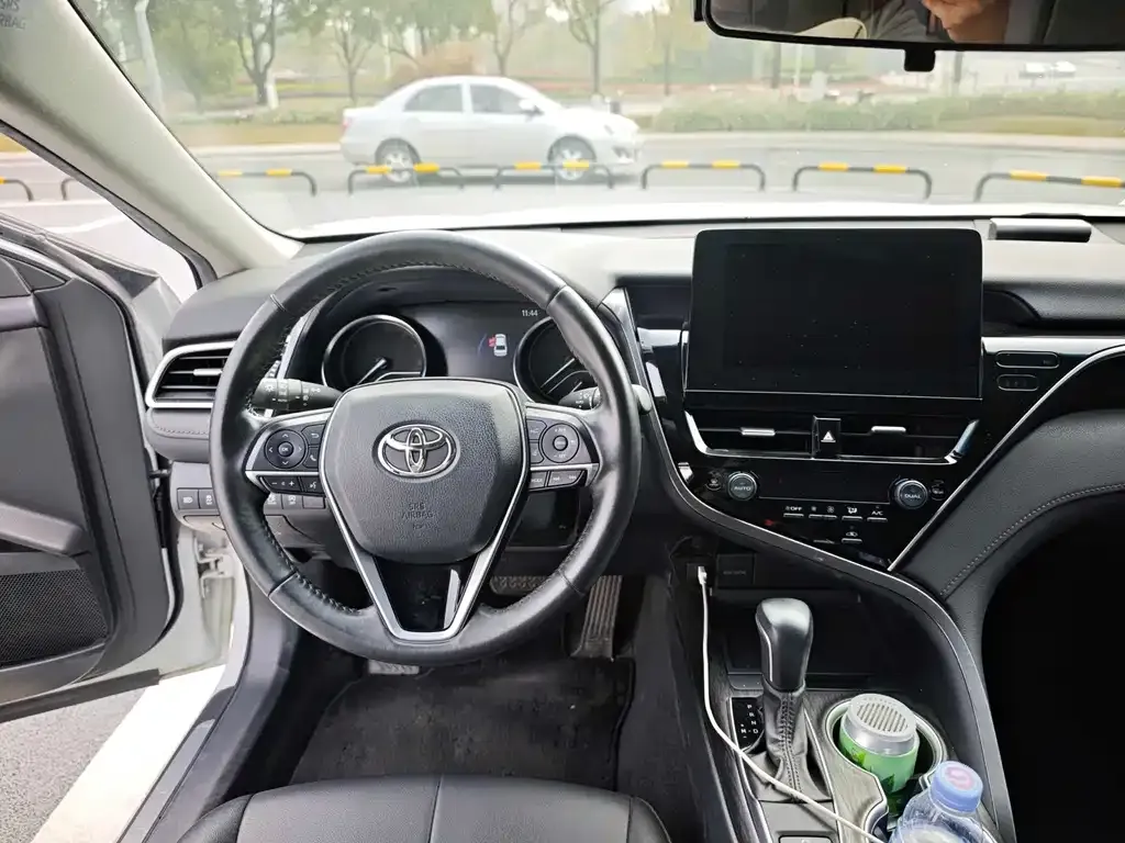 Toyota Camry 2022 из CN, фото 3