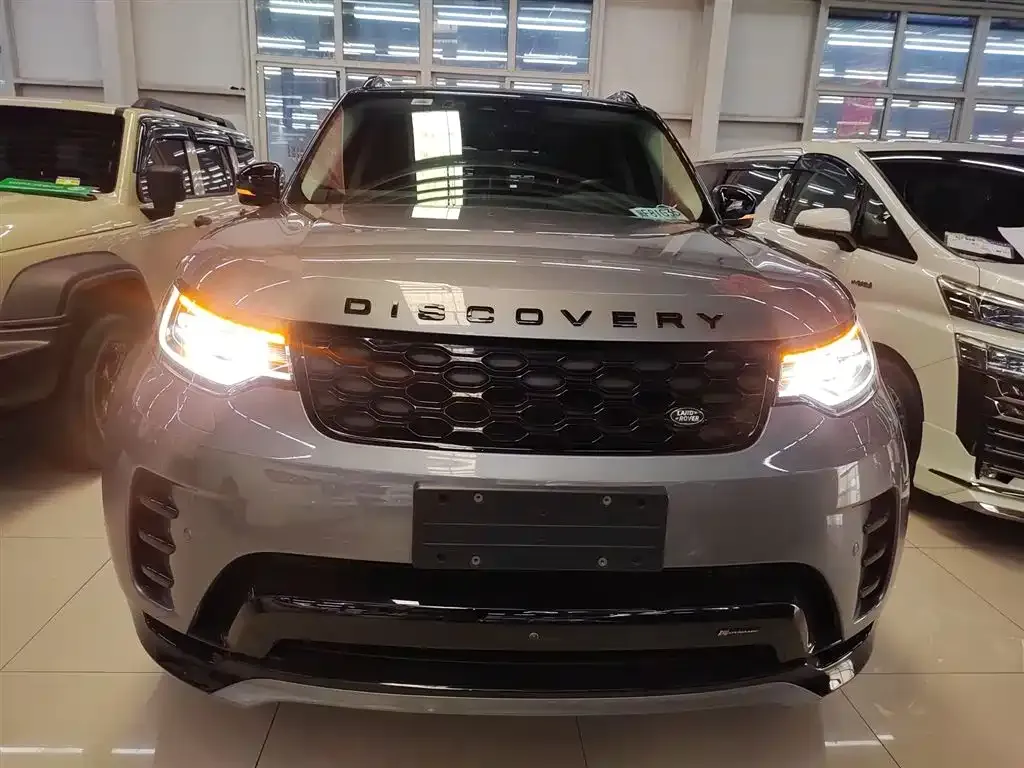 Land Rover Discovery 2023 из CN, фото 7