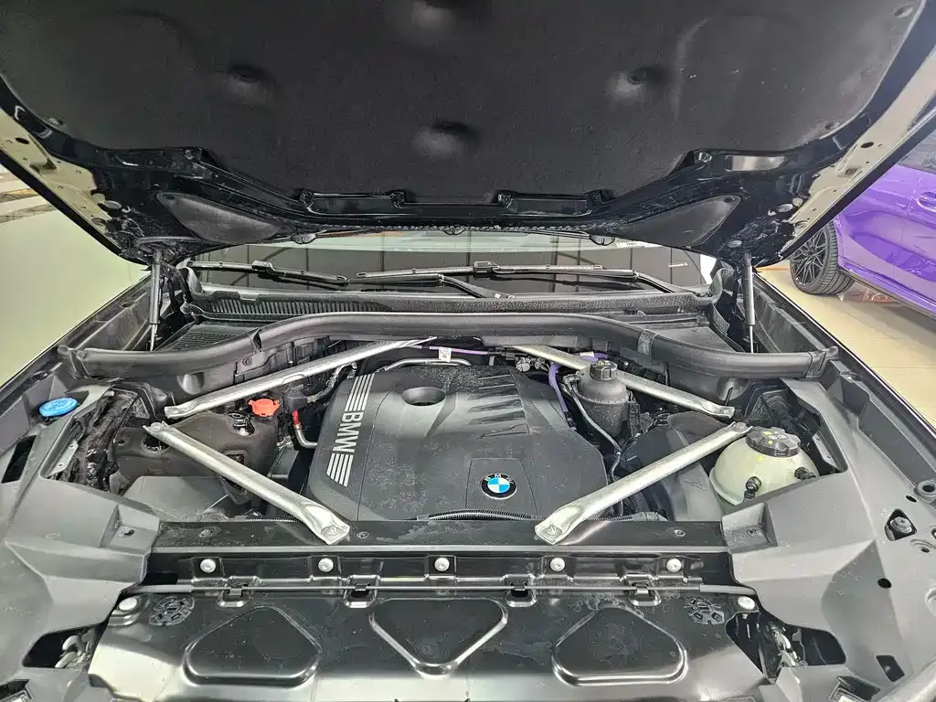 BMW X7 2024 из CN, фото 6