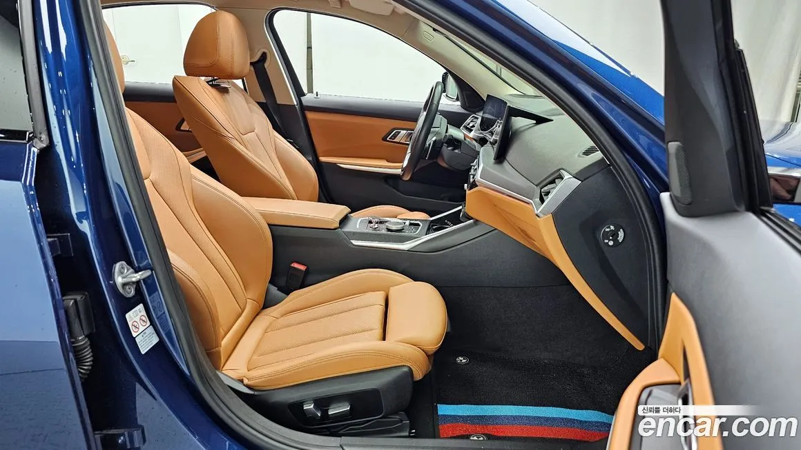 BMW 3-Series 2023 из KR, фото 9