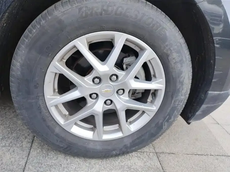 Chevrolet Equinox 2022 из CN, фото 8