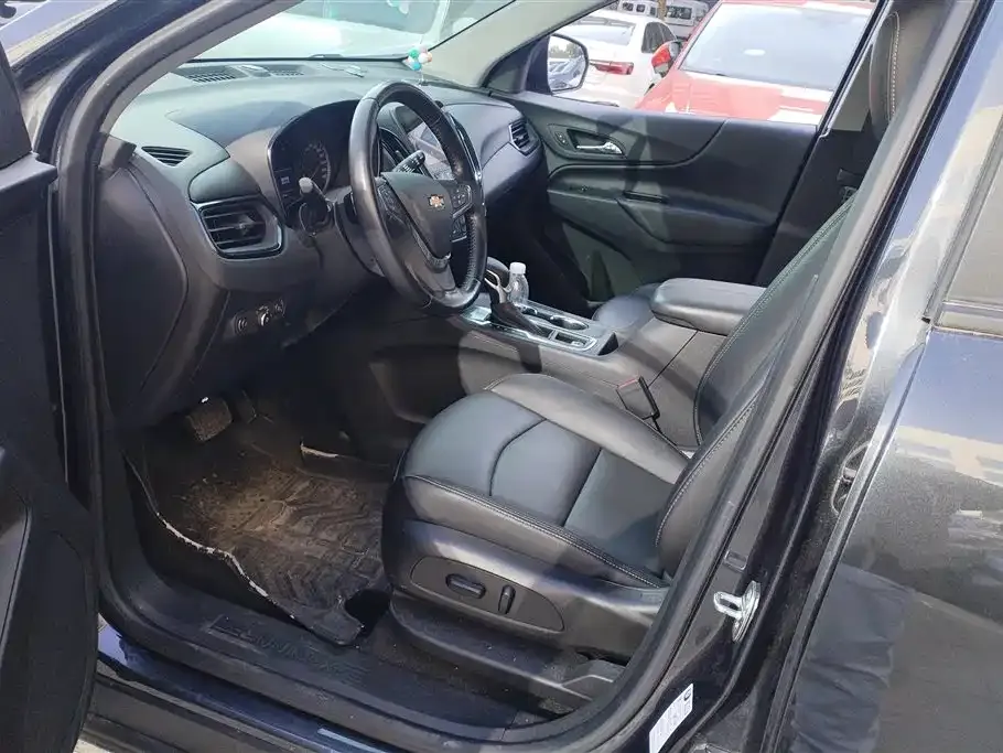 Chevrolet Equinox 2022 из CN, фото 10