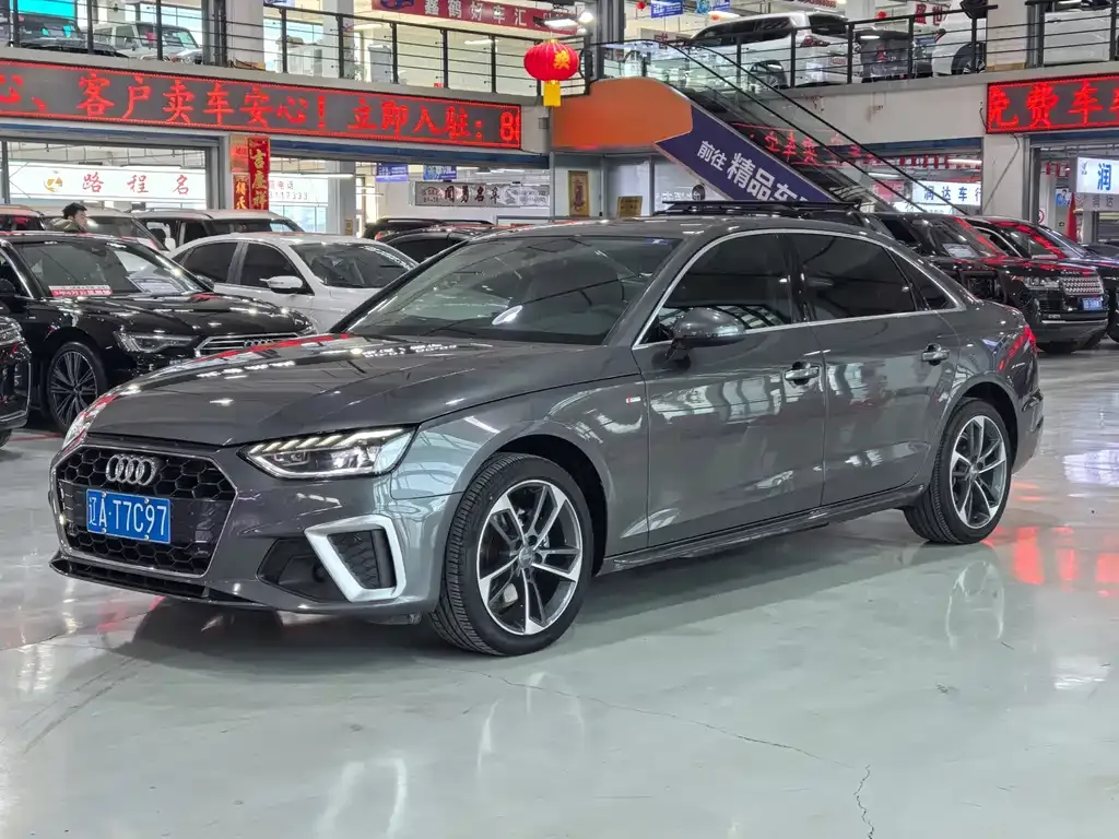 Audi A4L 2021 из CN, фото 1