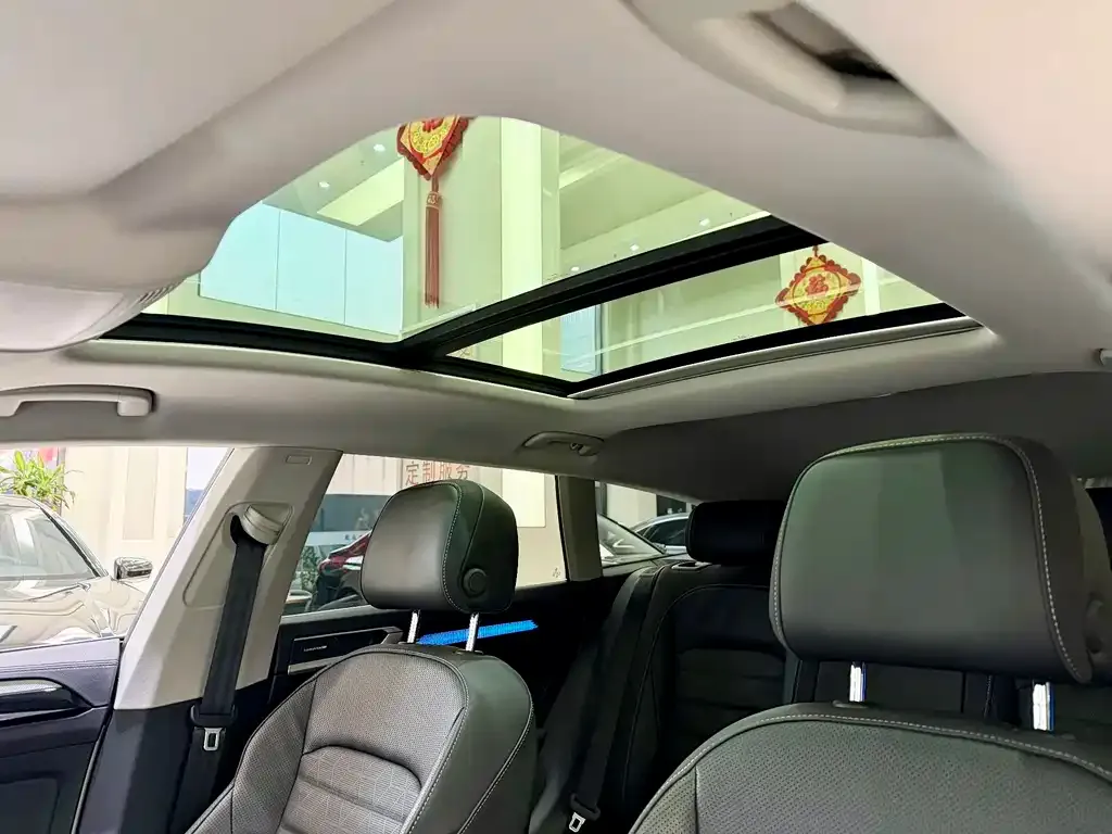 Volkswagen CC 2024 из CN, фото 3
