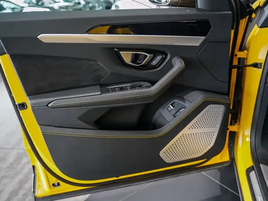 Lamborghini Urus 2022 из CN, фото 7