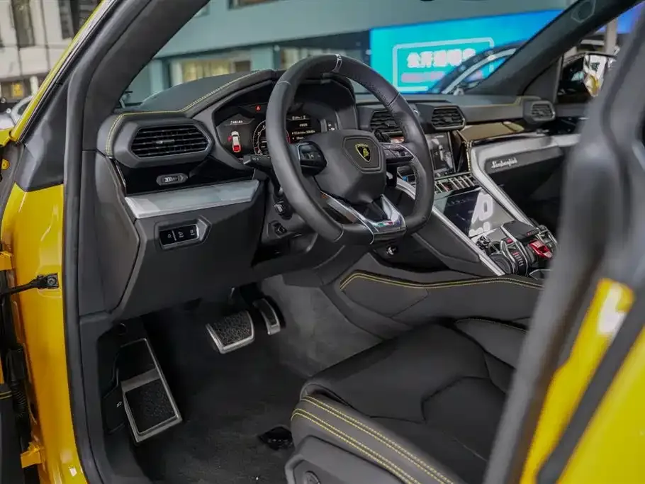 Lamborghini Urus 2022 из CN, фото 3